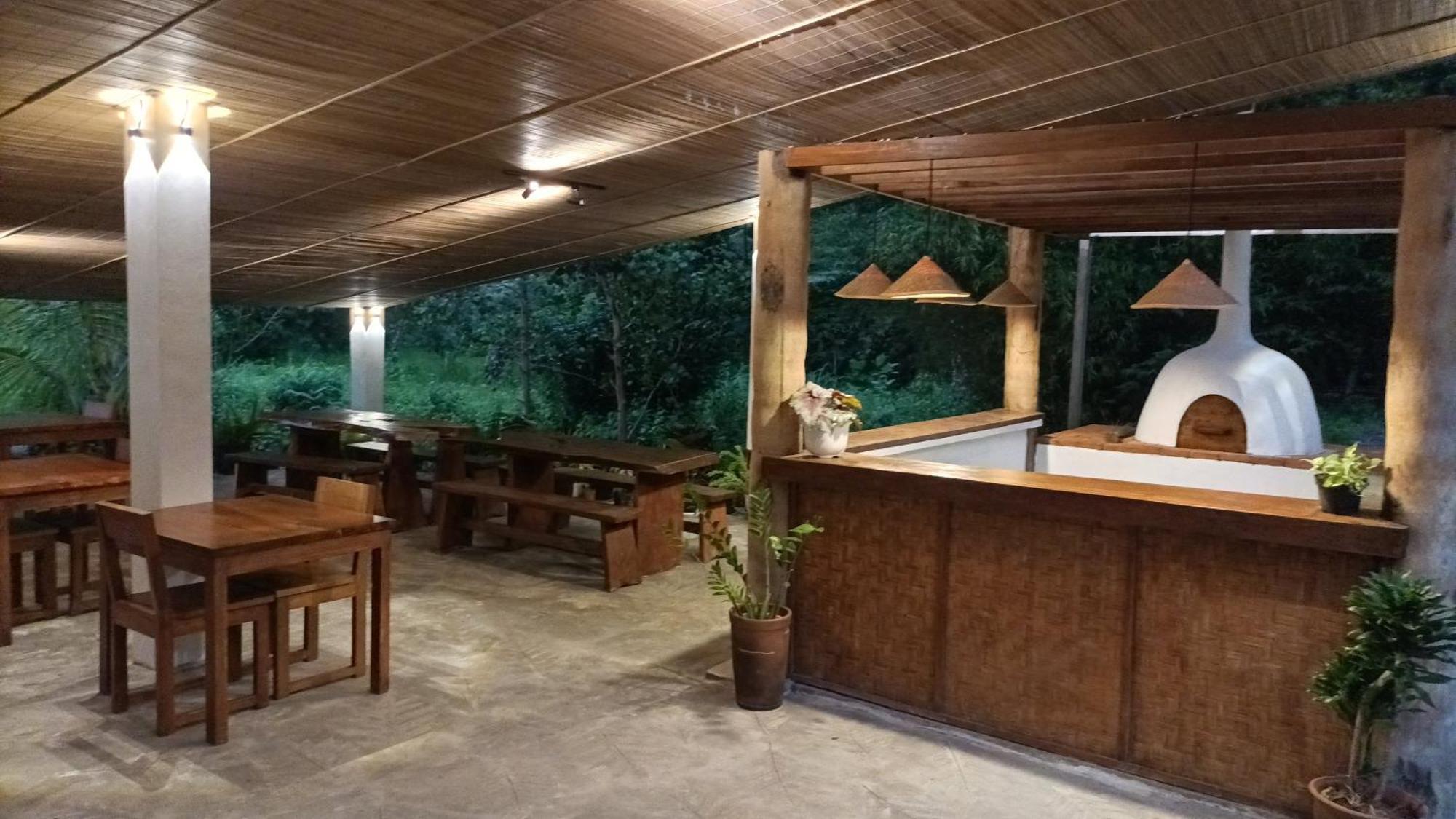 Thalassa Dive Resort Lembeh Airtembaga Extérieur photo